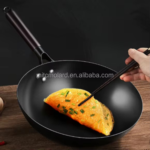 ชุดหม้อเหล็กหล่อ ทนทาน ไม่ติดกระทะ ด้ามจับไม้ เป็นมิตรกับสิ่งแวดล้อม ผิวขัดเงา ขนาด 30 ซม. ความจุ 20 ลิตร ใช้ได้กับเตาแก๊สและเตาแม่เหล็กไฟฟ้า - Product Image 5