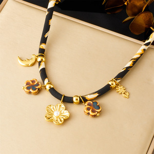 Cổ Điển Hoa Mặt Trăng Mặt Dây Chuyền Vòng Cổ Có Thể Điều Chỉnh Thép Không Gỉ Bất Vàng Mạ <span class=keywords><strong>Leopard</strong></span> Dây Chuyền Cho Phụ Nữ Đồ Trang Sức - Product Image 1