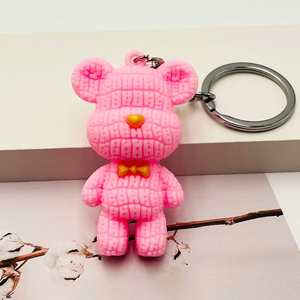 Nuevo Llavero Creativo de Silicona con Diseño de Oso Tejido, Llavero de PVC Colorido con Oso para Regalo Promocional - Product Image 6