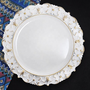Moderne de luxe 13 pouces vintage <span class=keywords><strong>or</strong></span> dentelle blanche ronde chargeur assiettes en plastique avec en relief - Product Image 2