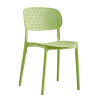 Chaise de salle à manger en plastique nordique maison Simple tabouret facile bureau arrière chaise de négociation réseau rouge Restaurant Table chaise Ins