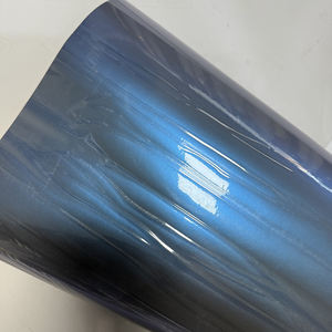 ฟิล์มพีวีซีแบบมีกาวในตัวสีเปลี่ยนได้ม้วนเป็นม้วนสีเทาอ่อน - Product Image 5