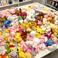 Peluche de machine à griffes Carnival Bulk de 7 à 8 pouces, rembourrage en coton PP, personnages variés pour les stocks des commerçants de prix de jeux d'arcade