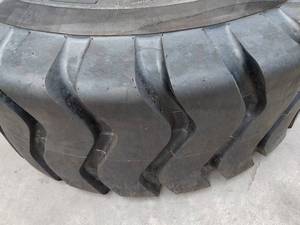 चीनी कारखानों में व्हील लोडर टायर की कीमत 23.25, 20.5-25, 17.5-25 है। विभिन्न सिग्नल टायर - Product Image 4