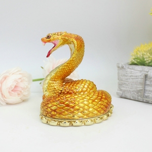 Shinnygifts <span class=keywords><strong>2025</strong></span> phong cách hiện đại năm mới rắn đính Hộp kích thước lớn Pewter men trang trí nội thất trang sức Hộp quà tặng - Product Image 3