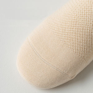 Calzini da <span class=keywords><strong>Yoga</strong></span> Personalizzati REMOULD per Donna, Lavorati a Maglia con Logo, Polsino e Fondo Antiscivolo, Copertura Alta alla Caviglia - Product Image 5