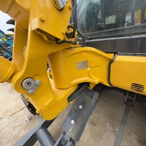 รถขุดตีนตะขาบ Komatsu PC40/PC35MR มือสอง ขนาด 3.5-4 ตัน สภาพดีเยี่ยม ความสามารถในการเคลื่อนที่ที่ได้รับการปรับปรุง - Product Image 4