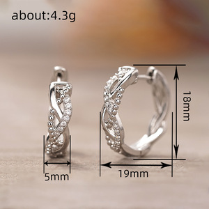 Orecchini a Cerchio Intrecciati per Donne, Design a Linee Incrociate, Accessori per Orecchie da Indossare Quotidianamente - Product Image 6