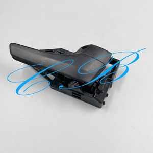 มือจับประตูด้านหน้าภายใน69206-06150สำหรับ Hilux Revo Fortuner 2015-2019<span class=keywords><strong>ภายใน</strong></span>มือจับประตู69205-0K110 69206-0K110 - Product Image 3