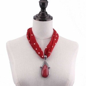 Sciarpa da <span class=keywords><strong>donna</strong></span> con ciondolo in strass con ciondolo con ciondolo in stile elegante con vari colori - Product Image 5