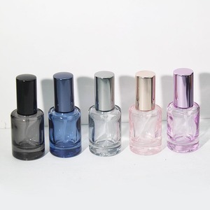 ขวดน้ำหอมแก้วทรงกระบอกขนาด 10 มล. ฝาเกลียว ผิวใส สำหรับเก็บน้ำหอม - Product Image 1