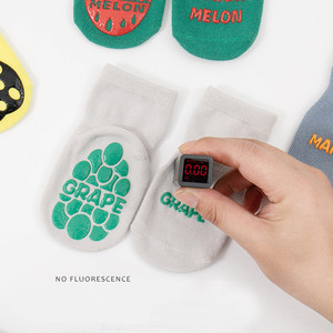 Socksmate Pop bébé pantoufles Fruits chaussettes avec semelle enfants Trampoline coton nouveau-né anti-dérapant Slouch côtelé antidérapant chaussettes en caoutchouc - Product Image 5