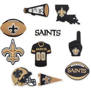 Giá rẻ Mỹ bóng đá giày trang trí PVC giày mềm pins DIY phụ kiện rác trường hợp Charms thánh Giày Charms - Product Image 1