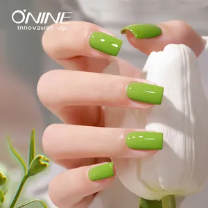 Esmalte de unhas de gel, esmalte de gel com cores brilhantes para o verão, na moda, com cores ricas de pigmentação