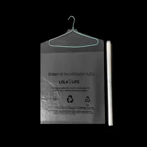 カスタムガーメント防塵ドライクリーニングハンガーLDPE透明ランドリーバッグロールプラスチックスーツカバー