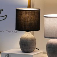 Lampu Meja Modern Eropa Murah Ruang Tamu Hitam Lampu Malam Samping Tempat Tidur dengan Kap Lampu Linen