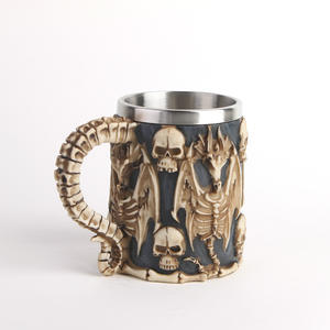 Bestverkopende Drakenbeenderen Decoratieve Kruikmokken Stereo Schedel 450Ml Hars Steen Skelet Schedel Bier Beker Met Ruggengraat Handvat - Product Image 1