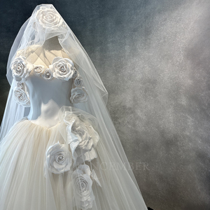 Robe de mariée de luxe Nt147 en ivoire avec appliques de roses 3D, corset sans bretelles, robe de bal en tulle souple, robe de mariée princesse Jancember - Product Image 5