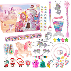 Calendario de Adviento Navideño, Caja de Regalo Misteriosa con 24 Premios Navideños, Gorro de Ducha, Antifaz para Dormir, Calcetines, Accesorios para el Cabello, Fantasía, Ciencia Ficción - Product Image 6