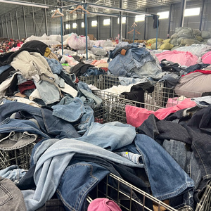 Ballots de vêtements d'occasion à bas prix, lots de vêtements mixtes d'occasion, vente en gros en vrac - Product Image 3
