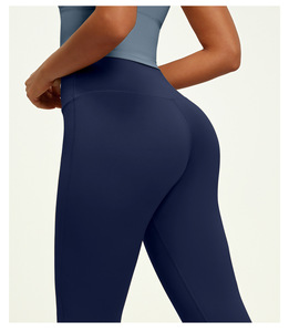 Pantaloni Sportivi Plus Size Attivi a Vita Alta, Aderenti sui Fianchi, Traspiranti, Slim Fit, a Gamba Larga Svasata, con Controllo Pancia, in Spandex, Tinta Unita - Product Image 1