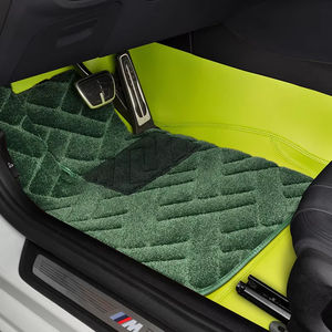 Alfombrillas Personalizadas para Porsche: Lujo Deportivo, Ajuste Preciso en 3D, Protección para Todo Clima - Product Image 1