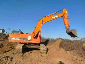 Excavatrice d'occasion Doosan DH300LC-7 DH300LC DH300-7 à injection directe classique, modèle 2022, 30 tonnes, moteur, pompe, PLC - Product Image 5
