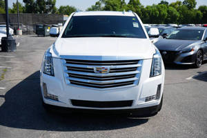 รถเอสยูวีมือสองราคาถูก ปี 2020 รุ่น Escalade ESV 4x4 Platinum 4 ประตู พวงมาลัยซ้าย เบาะหนัง กล้องหลัง หลังคาซันรูฟ ระบบความบันเทิง LED - Product Image 2