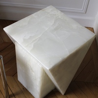 Moderner Luxus-Couchtisch aus Jade-Onyx und Naturmarmor, Unregelmäßiger Beistelltisch für das Wohnzimmer