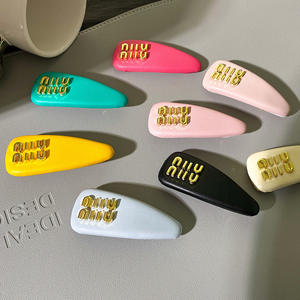 Pan de cuero con pico de pato con flequillo con borde femenino con accesorios para el cabello Miu Color caramelo multicolor lindo - Product Image 1