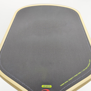 Paleta de Pickleball Bread and Butter Loco, Núcleo de Espuma de Doble Densidad de 16 mm, Híbrida, Alargada, Fibra de Carbono Cruda T700 - Product Image 2