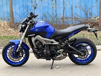 Yamaha MT09 Torque Master Streetcar, Motor Tricilíndrico en Línea, Refrigerado por Agua, EFI, 890cc, Sonido Invasivo