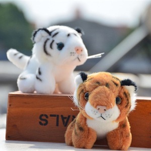 Pequeño Tigre simulado colgante llavero tigre blanco felpa colgante bolsa accesorios mujer 4 pulgadas muñeca al por mayor - Product Image 5