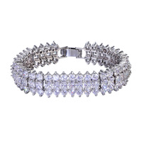 Bracelet Chaîne Scintillant à 3 Rangs, Style Minimaliste Iced Out, avec Cristaux CZ Colorés, Plaqué Argent, Bijou de Poignet Tendance