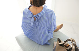 ブティック卸売 2026年春新作 ストライプシャツ レディース ミドル丈 韓国風 ルーズ イレギュラー 長袖 レディースシャツ - Product Image 6