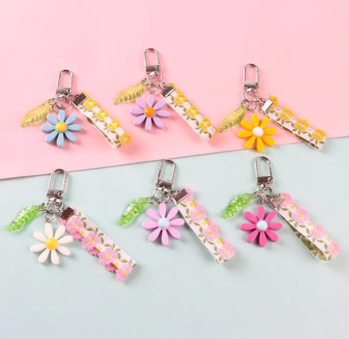 Candy Color Lace Acrylic Keychain Simple Daisy Flower Pendant Key Chains