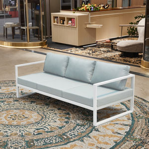 فناء مقود على الطراز الأوروبي من غرفة المعيشة ، شقق غرف النوم والحدائق - Product Image 2