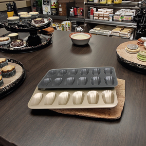 <span class=keywords><strong>Moule</strong></span> à gâteau rectangulaire en acier au carbone épaissi antiadhésif réutilisable pour 12 <span class=keywords><strong>mini</strong></span>-gâteaux <span class=keywords><strong>Madeleine</strong></span> pour la cuisson à domicile - Product Image 6