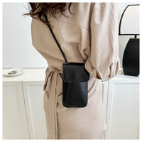 Sac à bandoulière mini pour femme en cuir PU souple avec rabat, style mode