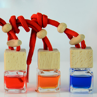 Diffuseur de parfum pour voiture en verre suspendu avec des parfums de Cologne, de lavande, de citron et d'océan pour la maison et le bureau