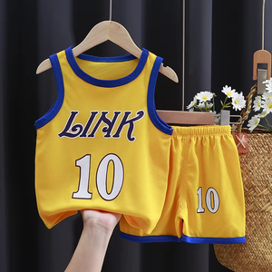 ชุดกีฬาเด็กผู้ชายขายส่ง ชุดฤดูร้อนแห้งเร็ว พิมพ์ลายโพลีเอสเตอร์ เสื้อกล้ามบาสเก็ตบอล กางเกงขาสั้นสำหรับเล่นบาสเก็ตบอล - Product Image 2