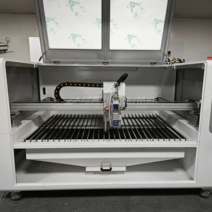 เครื่องตัดเลเซอร์ CNC รุ่น LaserMen-1390FC สำหรับอะลูมิเนียมหนา 3 มม. แบบแม่นยำ ใช้เลเซอร์ไฟเบอร์ผสม CO2 - Product Image 2