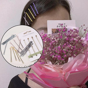 Venta al por mayor de fábrica: Horquillas para el cabello lacadas en negro, estilo simple, en un juego de 10 unidades. Accesorio para el cabello sencillo lacado en negro. - Product Image 3