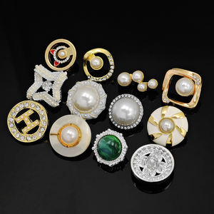 KUNSHUO Button Factory mujeres señoras ropa abrigo vástago Metal flor personalizado perla seta botón para damas ropa - Product Image 5