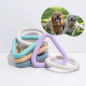 Индивидуальный логотип интерактивный смешной TPR треугольный шар молнии прочный шлифовальный зубы собака жевательная игрушка с хлопковой веревкой