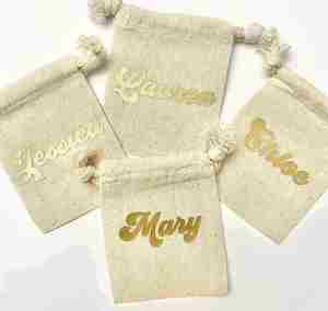 ถุงผ้าขนาดเล็ก, ถุงใส่เครื่องประดับแบบมีเชือกผูกสั่งทำพิเศษ, ถุงกันฝุ่นแบบกำหนดเอง, ถุงของชำร่วย, ถุงผ้าฝ้ายแบบมีเชือกผูกสำหรับใส่เครื่องประดับพร้อมโลโก้ - Product Image 1