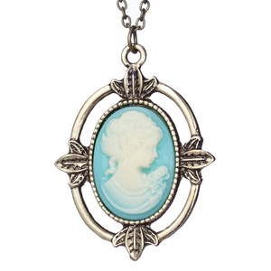 Collar de Cadena de Aleación de Zinc con Diseño de Cabeza de <span class=keywords><strong>Catherine</strong></span> de Vampire Diaries, Éxito de Ventas en 2026, Regalo Ideal - Product Image 2