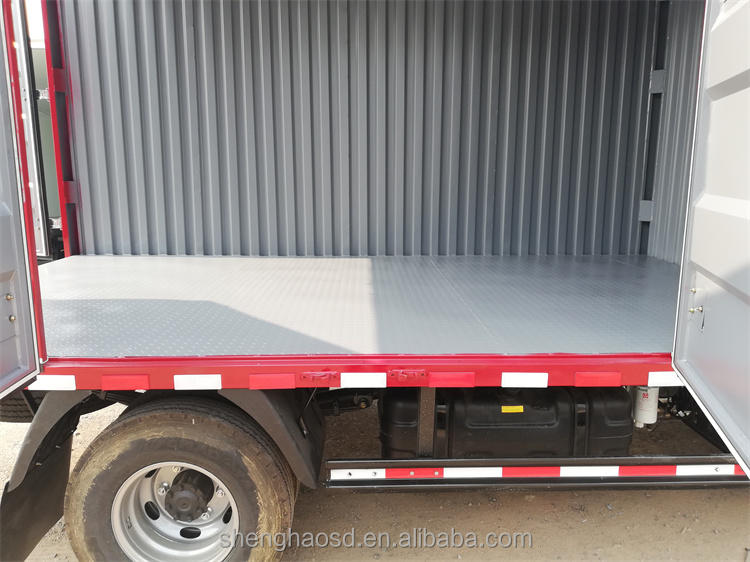 Best Selling Mini Van 26ft Cargo Truck Body Panels Popular Dry Truck