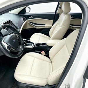 Ottimo Prezzo per <span class=keywords><strong>Ford</strong></span> <span class=keywords><strong>Escort</strong></span> 2015 1.5L Fashion 5 Posti LHD <span class=keywords><strong>Berlina</strong></span>, 120.000 KM, Senza Incidenti, Basso Consumo di Carburante, Disponibile in Stock - Product Image 5