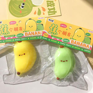 Jouet anti-stress promotionnel le plus populaire : Mini banane Kawaii en TPR à presser pour enfants et adultes - Product Image 4